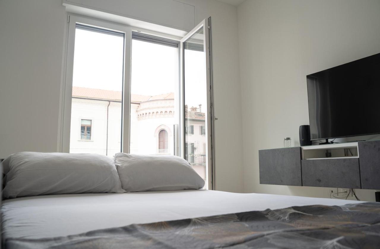 Ferienwohnung Piazza XX Settembre - Feel The Centre Lecco Exterior foto