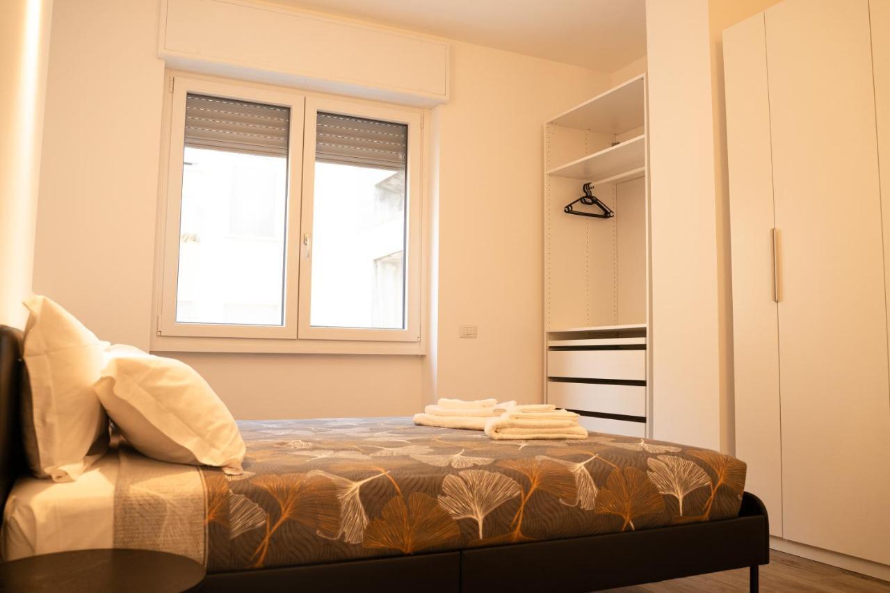 Ferienwohnung Piazza XX Settembre - Feel The Centre Lecco Exterior foto